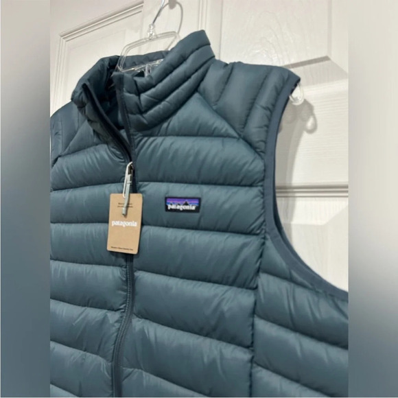 Patagonia Women's S Small Down Sweater Vest Puffer Puff Nouveau Green Grey NWT - Picture 2 of 8